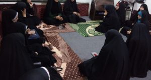 دیدار دختران ساری با خواهرشهید به مناسبت روز دانش اموز